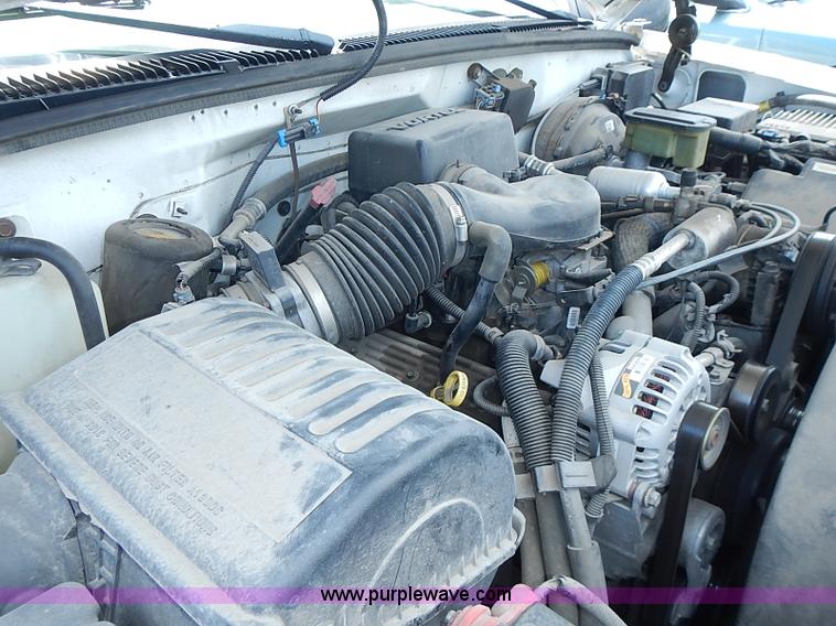 image for item J3181 1998 Chevrolet Cheyenne 1500 Ext. Cab pickup truck