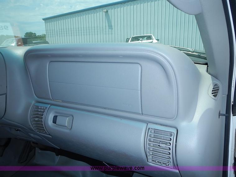 image for item J3181 1998 Chevrolet Cheyenne 1500 Ext. Cab pickup truck