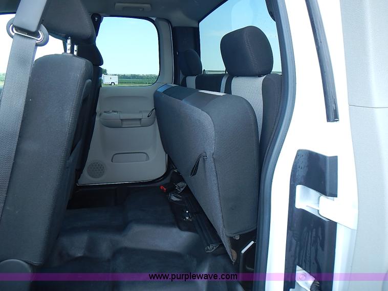 image for item J3182 2009 Chevrolet Silverado 1500 pickup truck