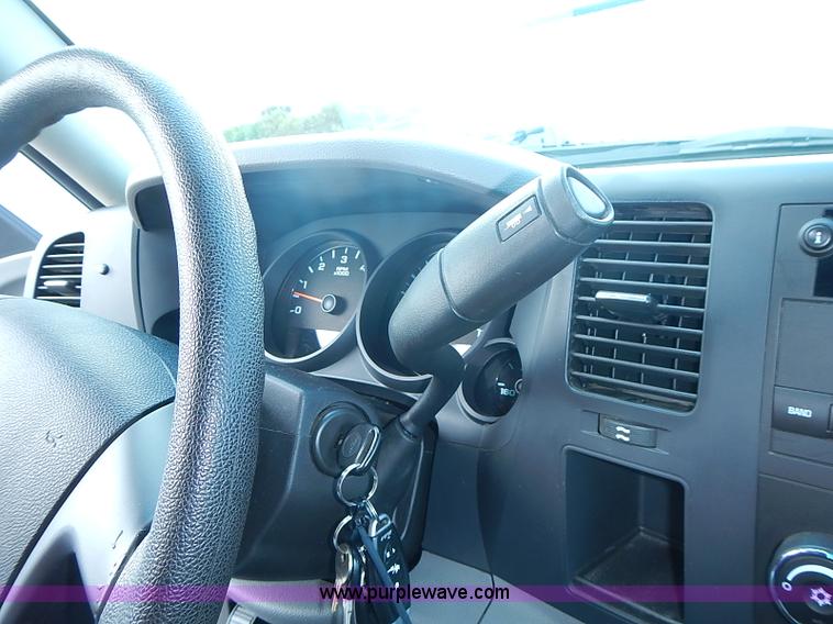 image for item J3182 2009 Chevrolet Silverado 1500 pickup truck