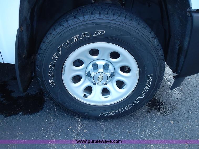 image for item J3182 2009 Chevrolet Silverado 1500 pickup truck