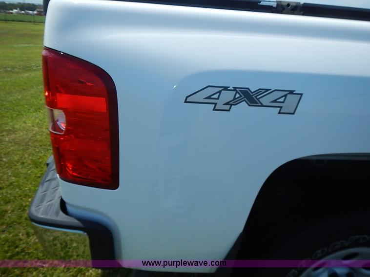image for item J3182 2009 Chevrolet Silverado 1500 pickup truck