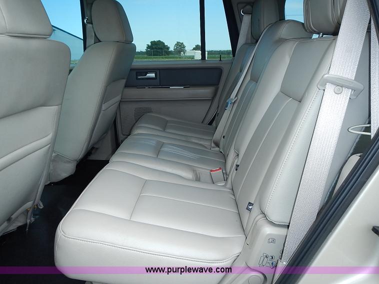 image for item J3184 2008 Ford Expedition XLT SUV