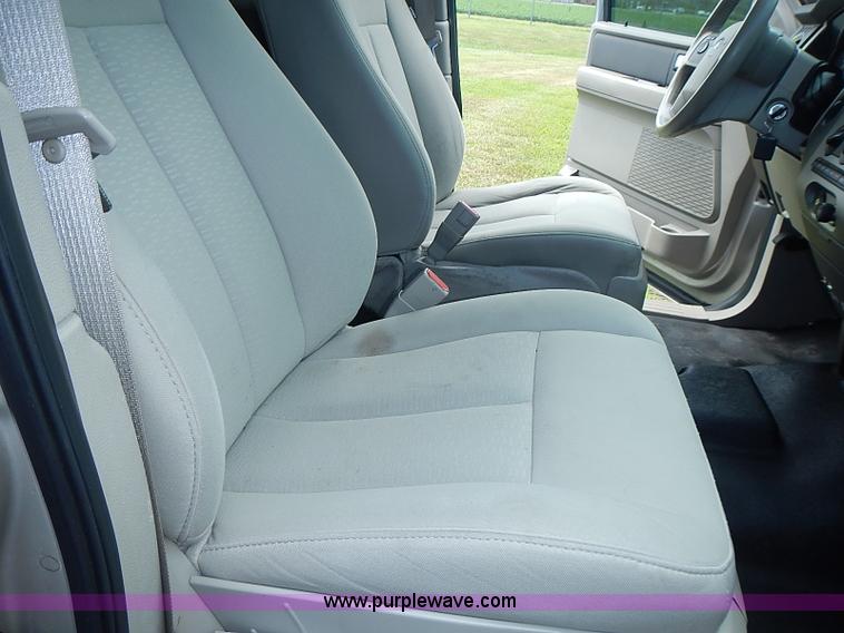 image for item J3184 2008 Ford Expedition XLT SUV
