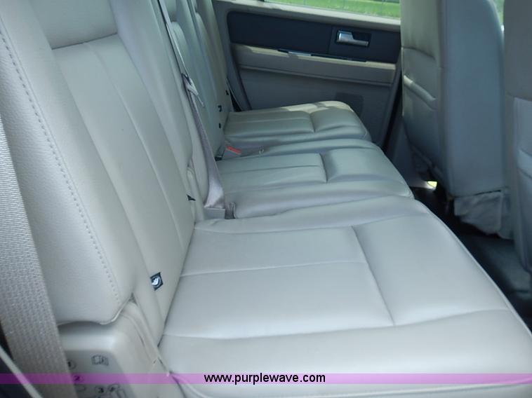 image for item J3184 2008 Ford Expedition XLT SUV