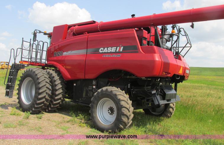 image for item A8725 2011 Case IH 9120 combine