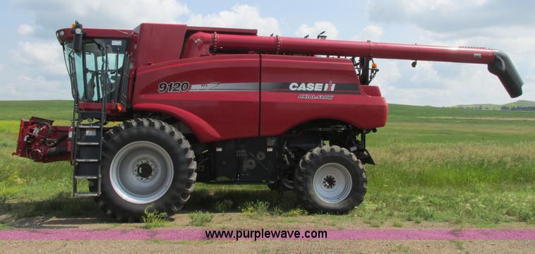 image for item A8725 2011 Case IH 9120 combine