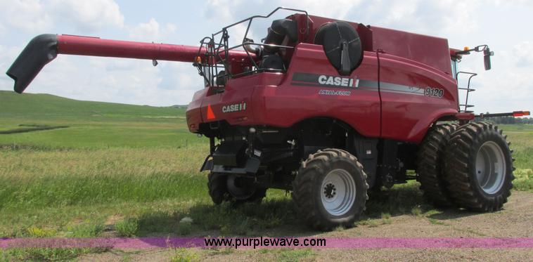 image for item A8725 2011 Case IH 9120 combine