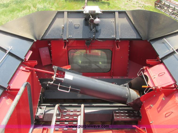 image for item A8725 2011 Case IH 9120 combine