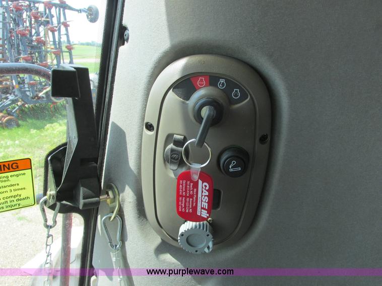 image for item A8725 2011 Case IH 9120 combine