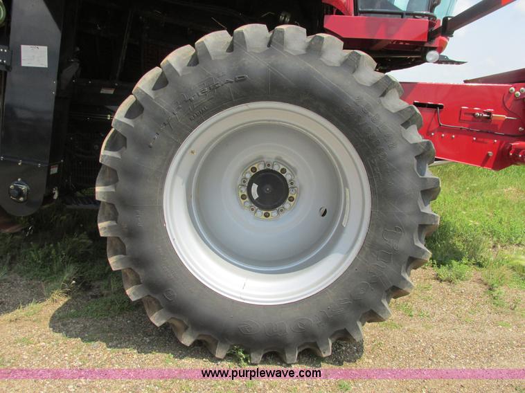 image for item A8725 2011 Case IH 9120 combine