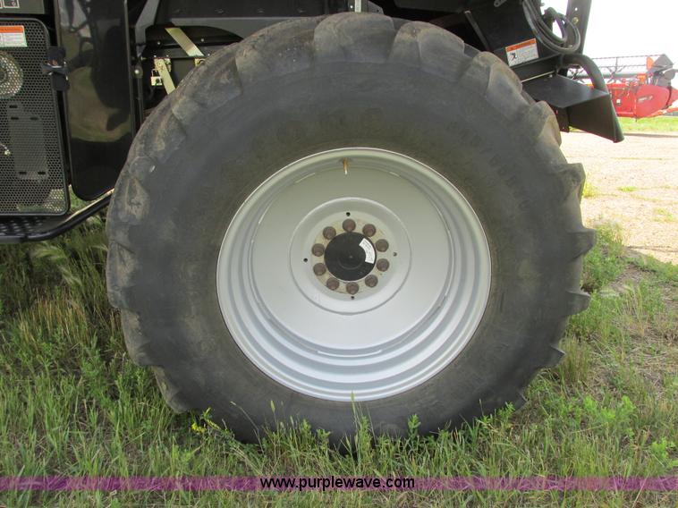 image for item A8725 2011 Case IH 9120 combine