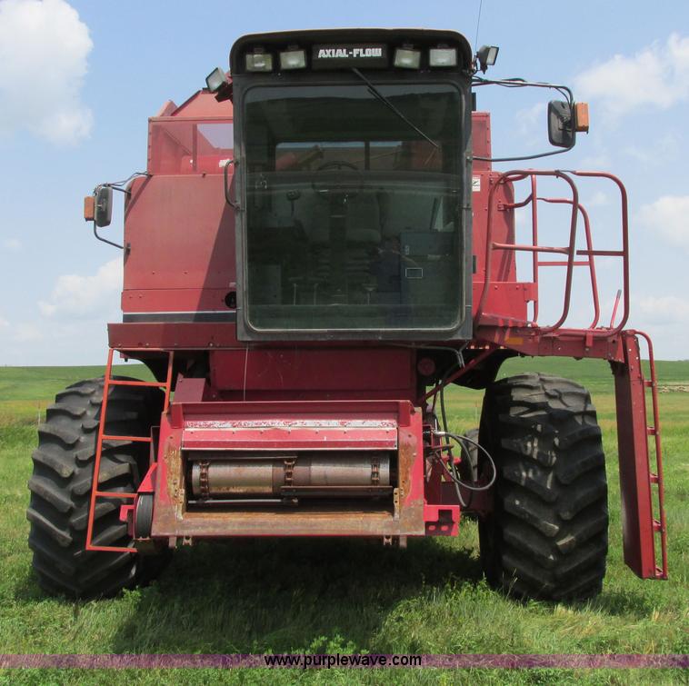 image for item A8726 1994 Case IH 1688 combine