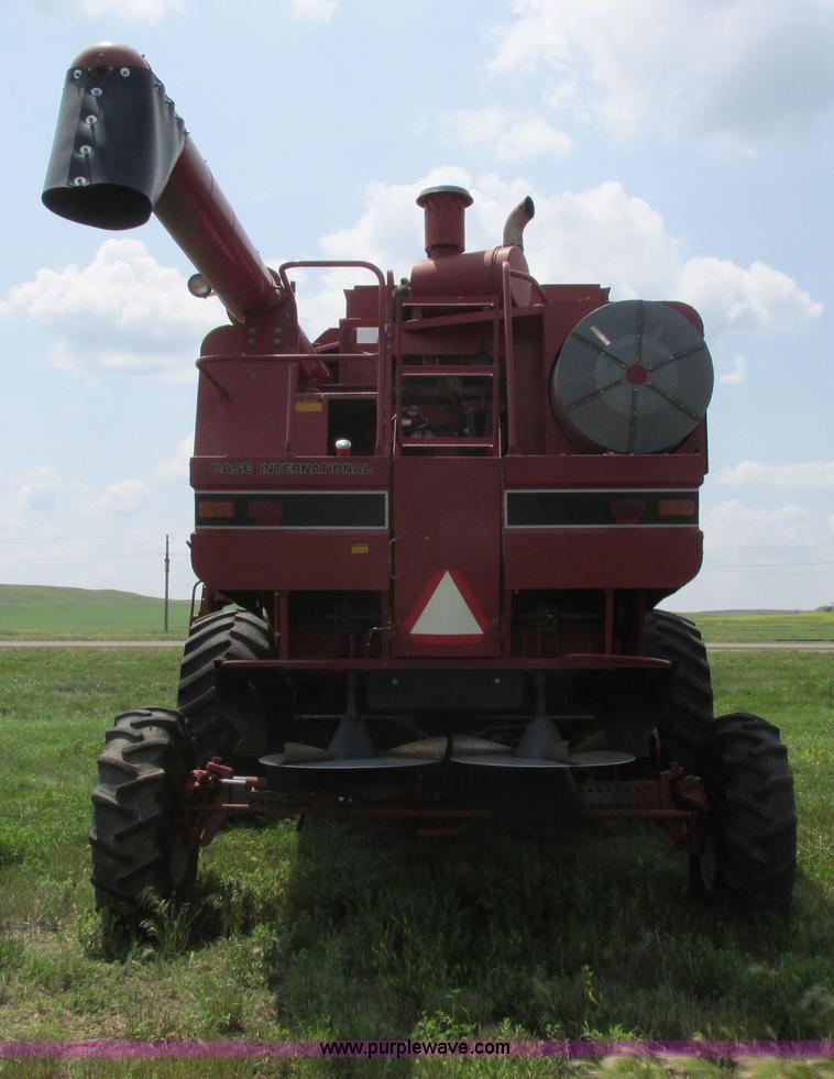 image for item A8726 1994 Case IH 1688 combine