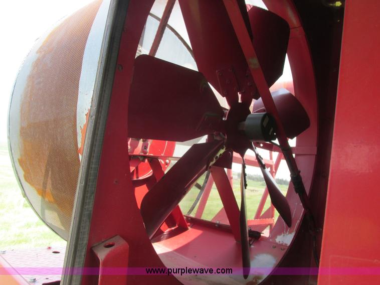 image for item A8726 1994 Case IH 1688 combine