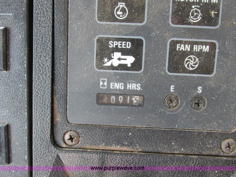 image for item A8726 1994 Case IH 1688 combine