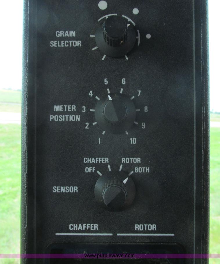 image for item A8726 1994 Case IH 1688 combine