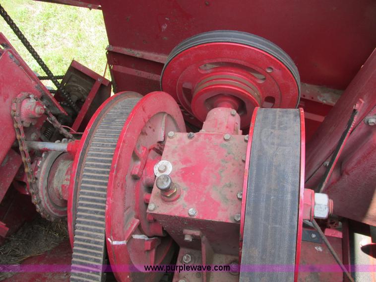 image for item A8726 1994 Case IH 1688 combine