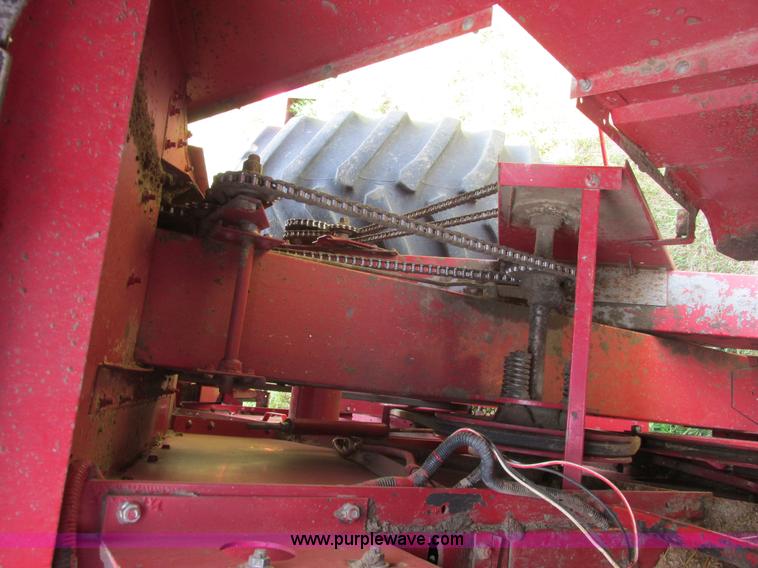 image for item A8726 1994 Case IH 1688 combine