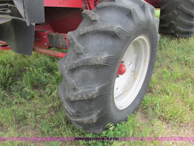 image for item A8726 1994 Case IH 1688 combine