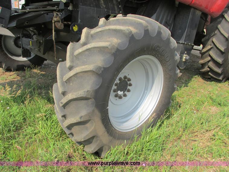image for item A8727 2011 Case IH 7120 combine