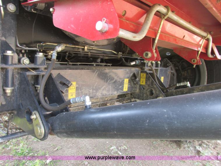 image for item A8727 2011 Case IH 7120 combine