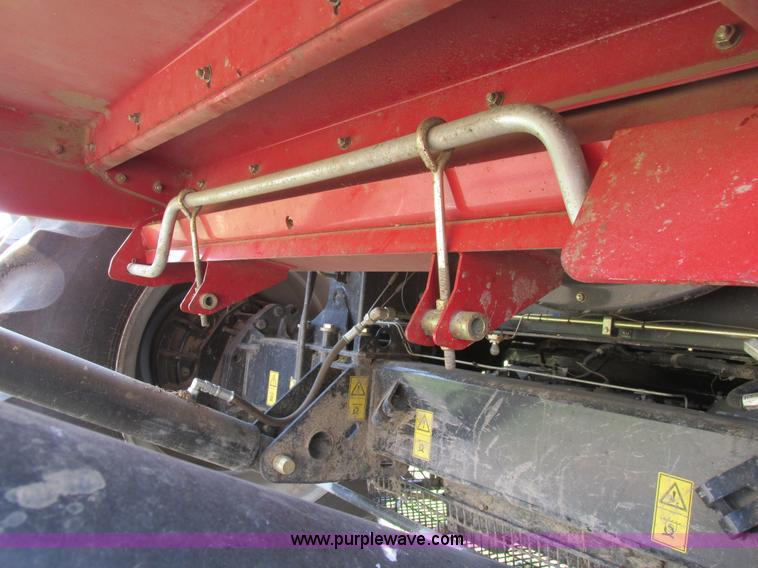 image for item A8727 2011 Case IH 7120 combine