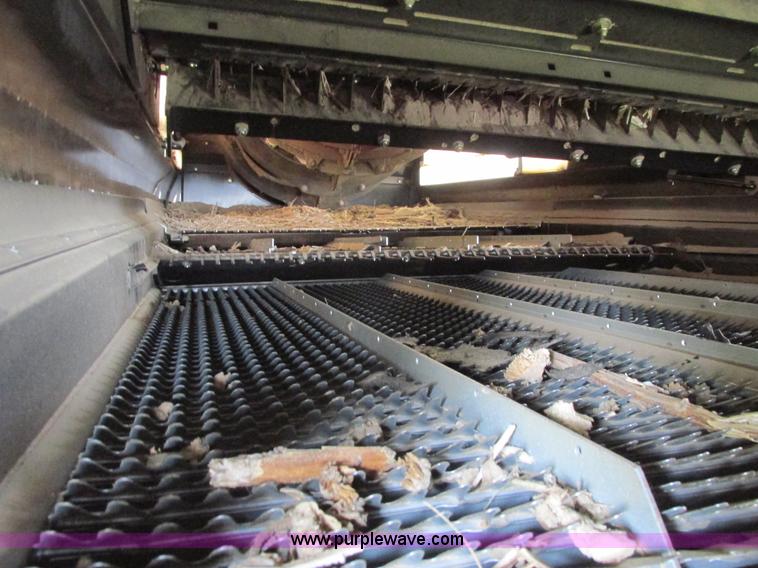 image for item A8727 2011 Case IH 7120 combine