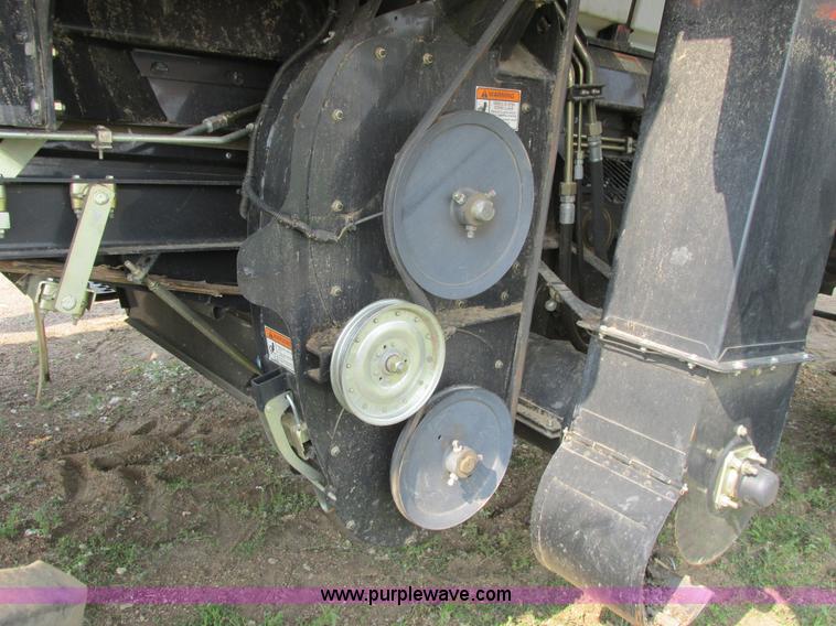 image for item A8727 2011 Case IH 7120 combine