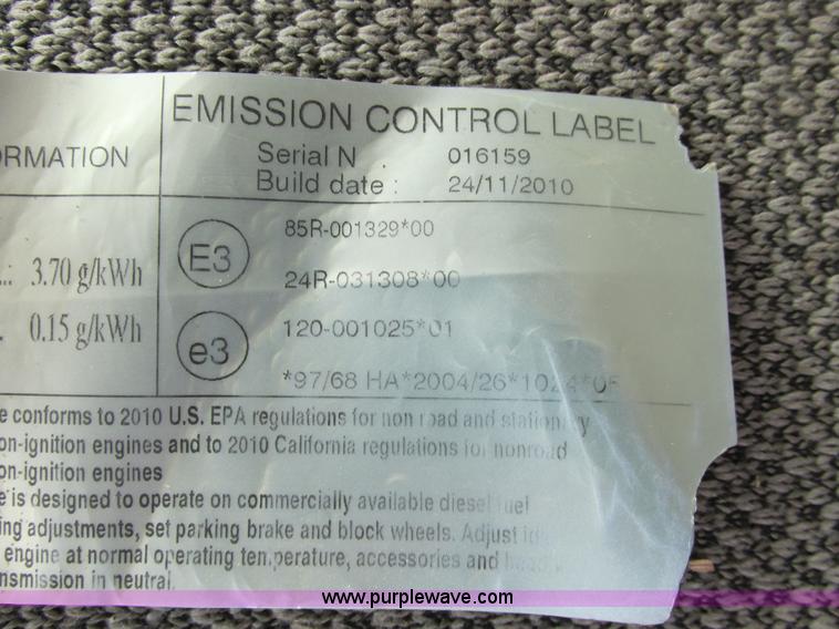 image for item A8727 2011 Case IH 7120 combine