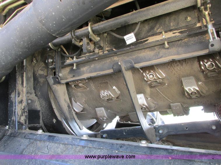 image for item A8727 2011 Case IH 7120 combine