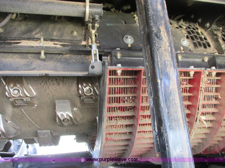 image for item A8727 2011 Case IH 7120 combine