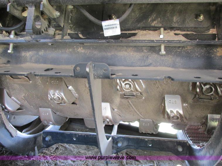 image for item A8727 2011 Case IH 7120 combine