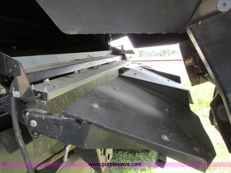 image for item A8727 2011 Case IH 7120 combine