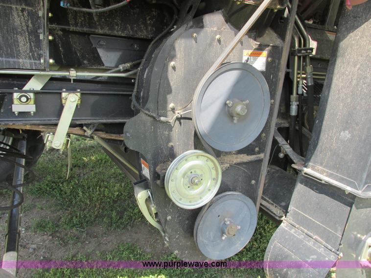 image for item A8727 2011 Case IH 7120 combine