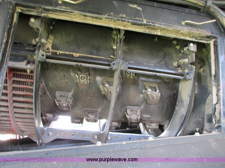 image for item A8727 2011 Case IH 7120 combine