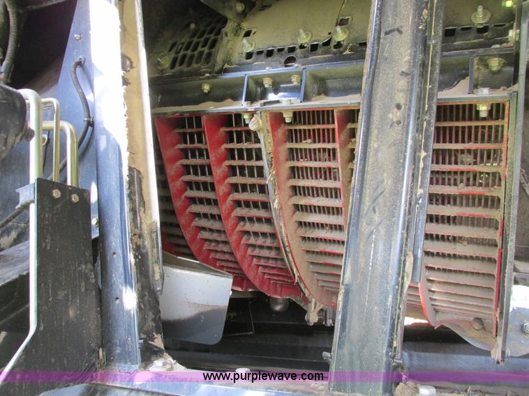 image for item A8727 2011 Case IH 7120 combine