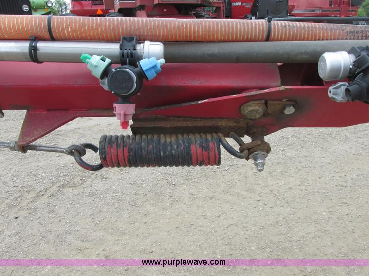 image for item A8731 2004 Miller Nitro 2200T self-propelled sprayer