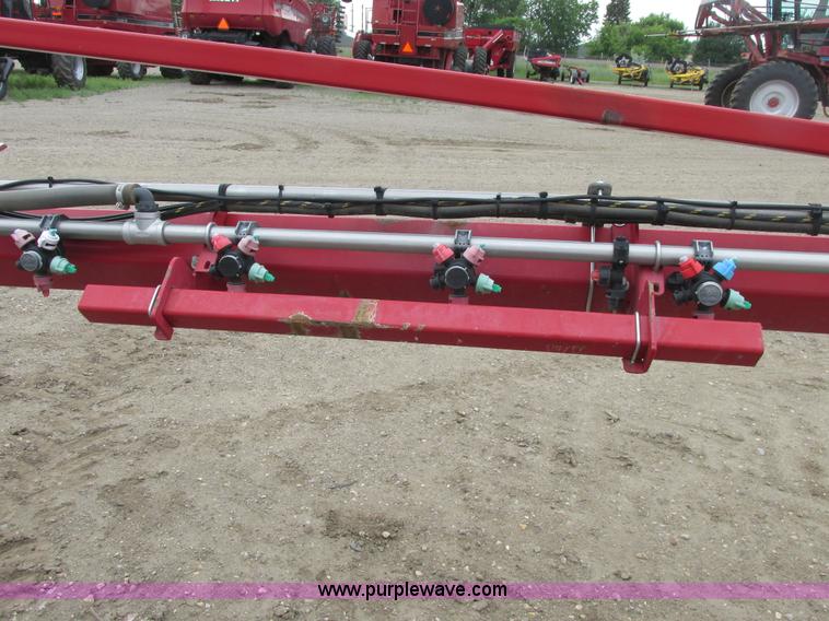 image for item A8731 2004 Miller Nitro 2200T self-propelled sprayer
