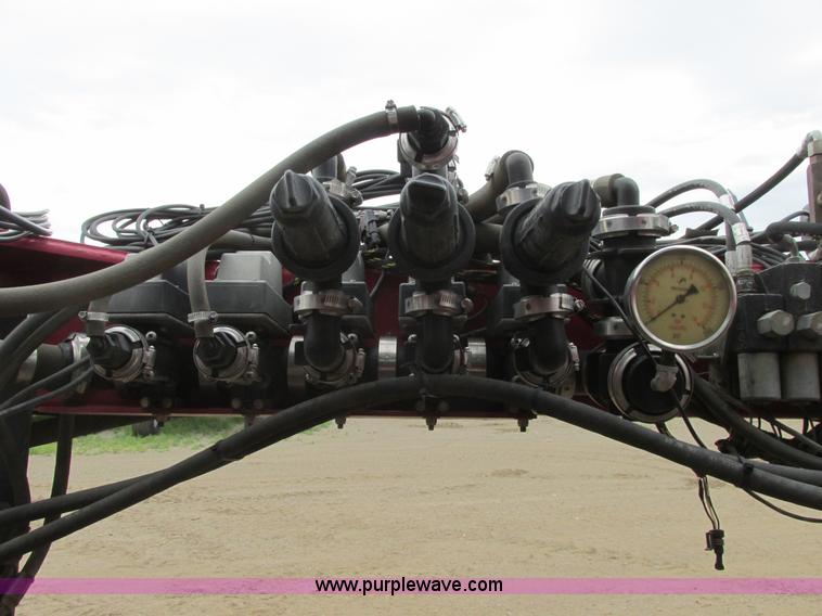 image for item A8731 2004 Miller Nitro 2200T self-propelled sprayer