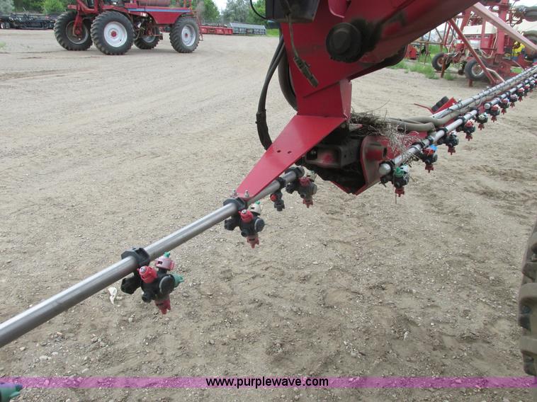 image for item A8731 2004 Miller Nitro 2200T self-propelled sprayer