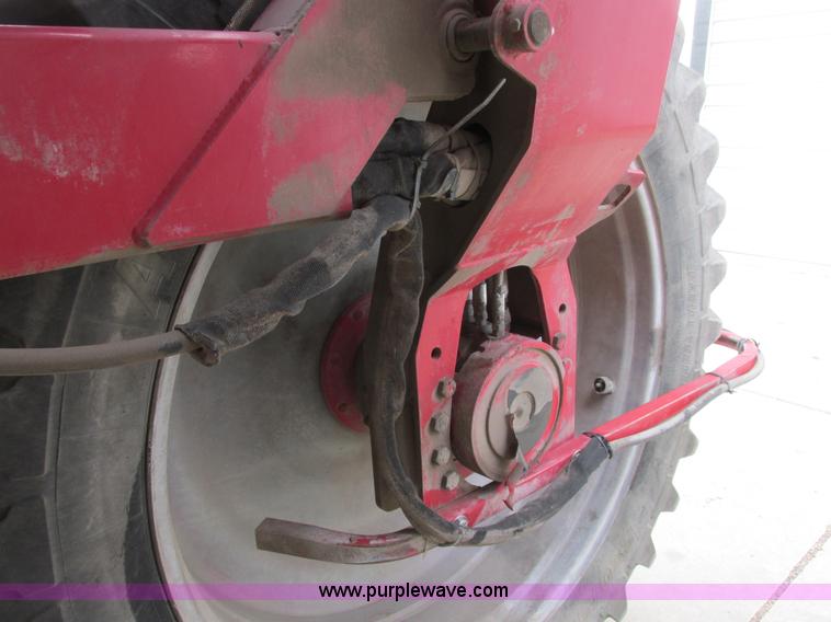 image for item A8731 2004 Miller Nitro 2200T self-propelled sprayer