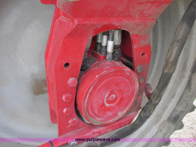 image for item A8731 2004 Miller Nitro 2200T self-propelled sprayer