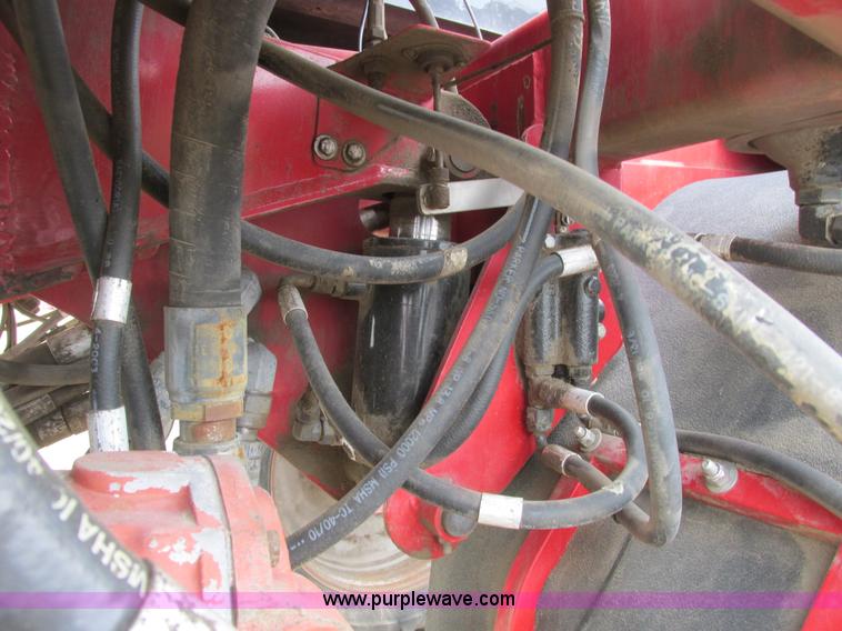 image for item A8731 2004 Miller Nitro 2200T self-propelled sprayer