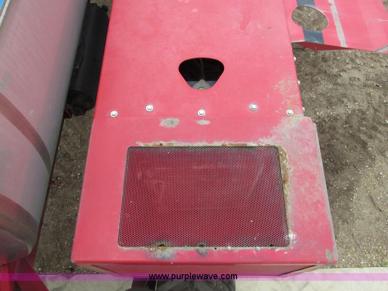 image for item A8731 2004 Miller Nitro 2200T self-propelled sprayer