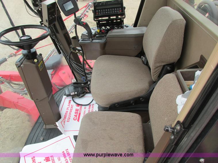 image for item A8731 2004 Miller Nitro 2200T self-propelled sprayer