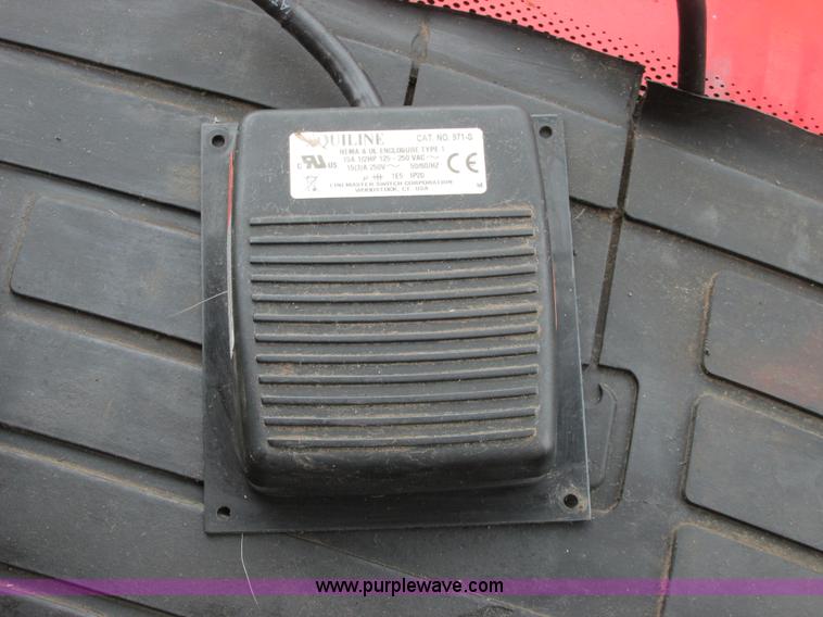 image for item A8731 2004 Miller Nitro 2200T self-propelled sprayer