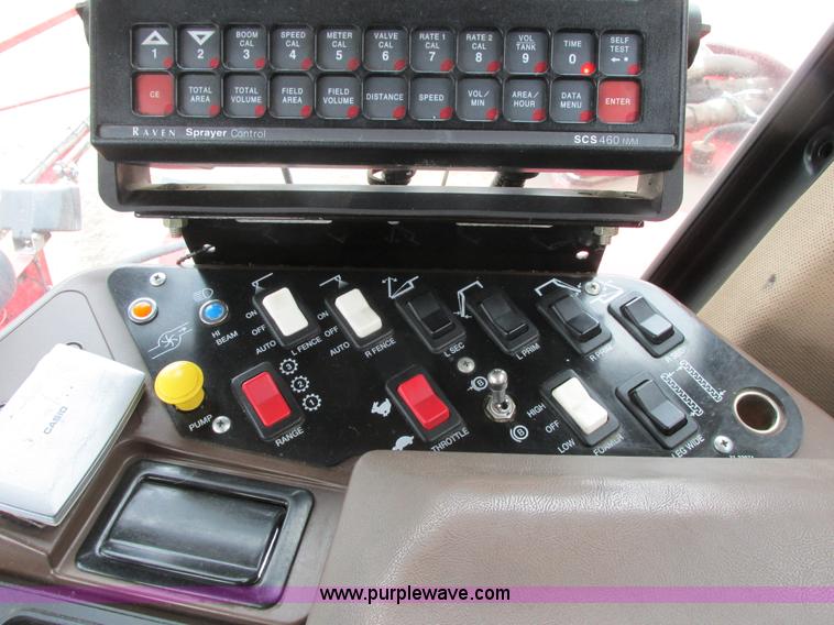 image for item A8731 2004 Miller Nitro 2200T self-propelled sprayer