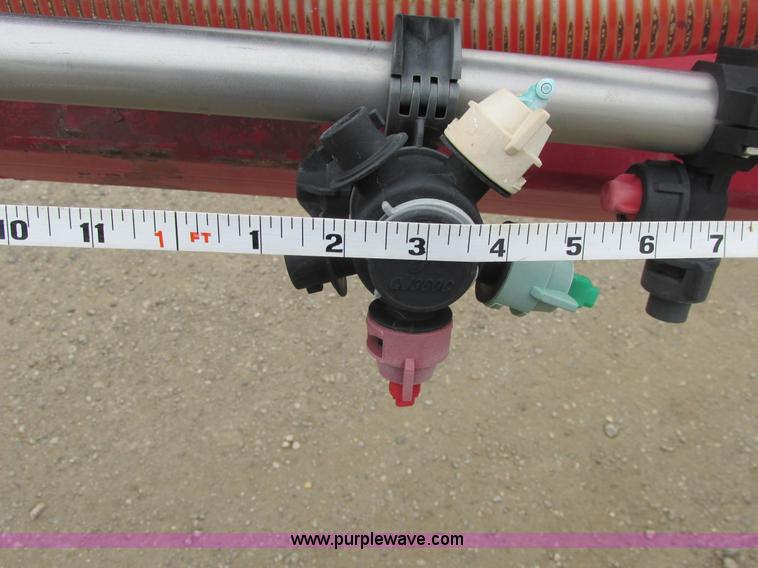 image for item A8731 2004 Miller Nitro 2200T self-propelled sprayer