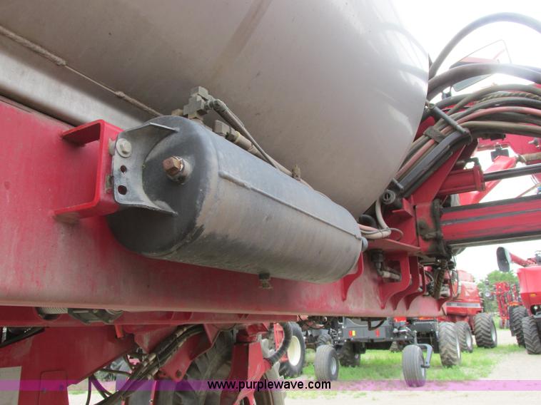 image for item A8731 2004 Miller Nitro 2200T self-propelled sprayer